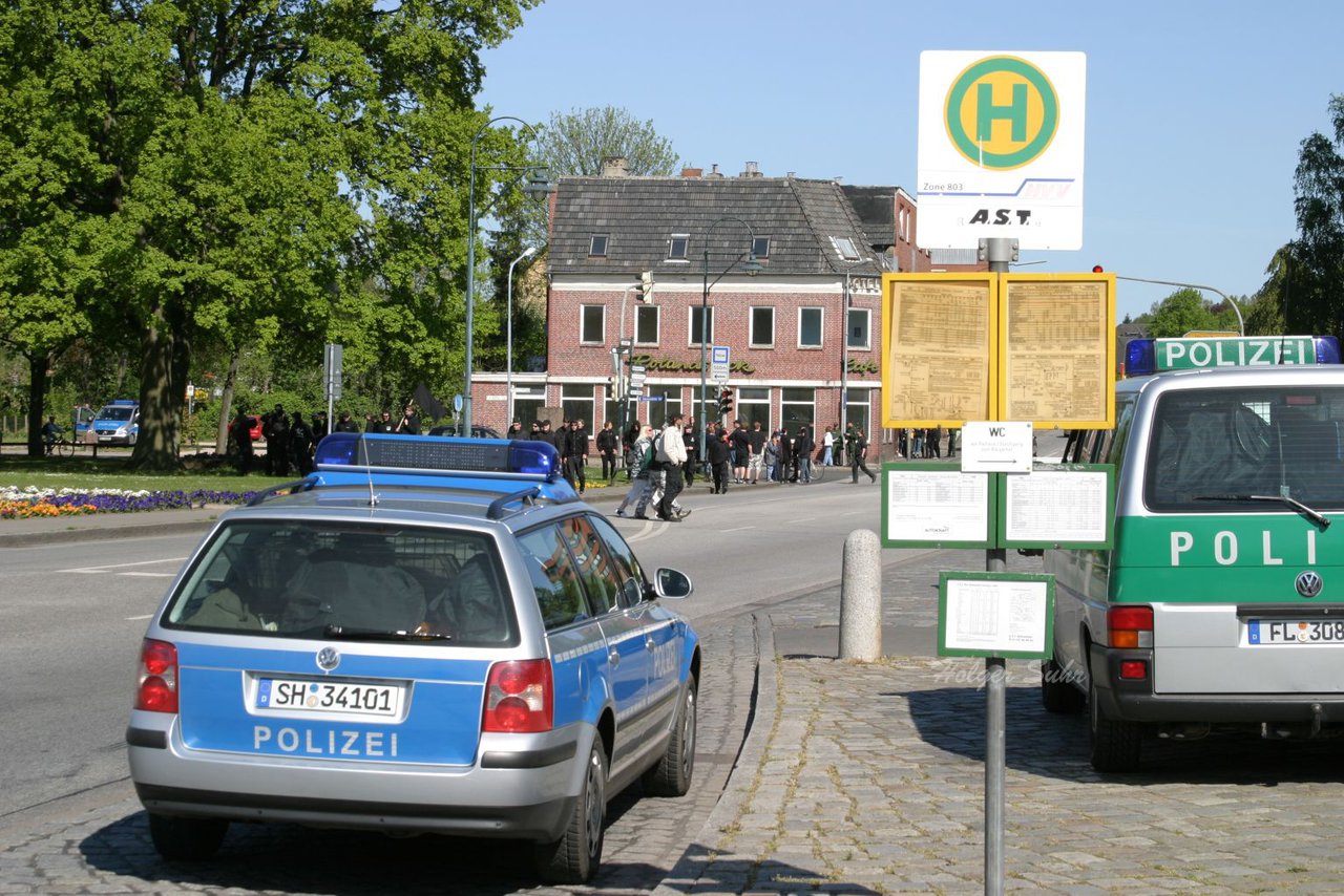 Bild 10 - NPD in Bramstedt am 1.5.07